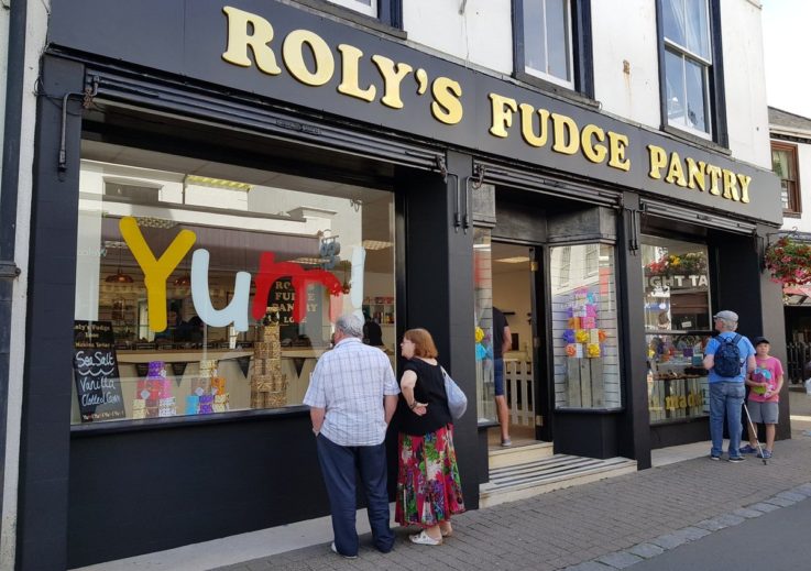 Roly's Fudge Looe